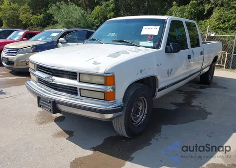 2000 Chevrolet C/K 3500 from USA, damaged, VIN 1GCGC33J7YF453049
